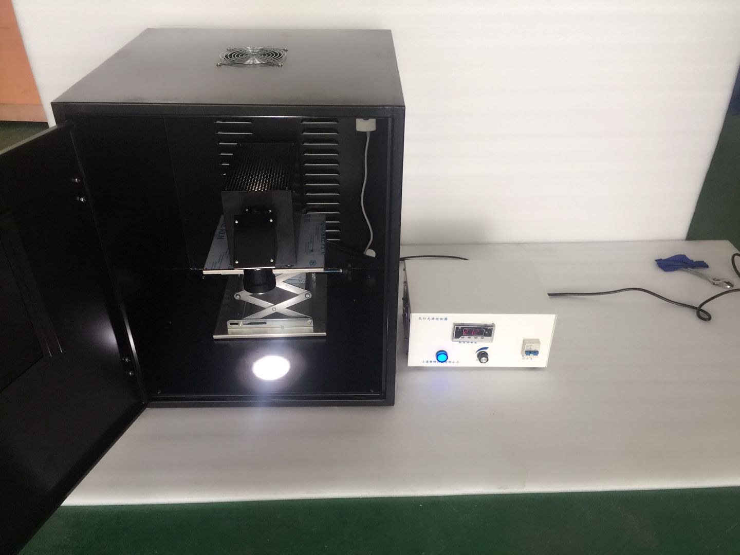 暗箱试氙灯光源