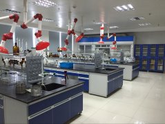 中央台、边实验台